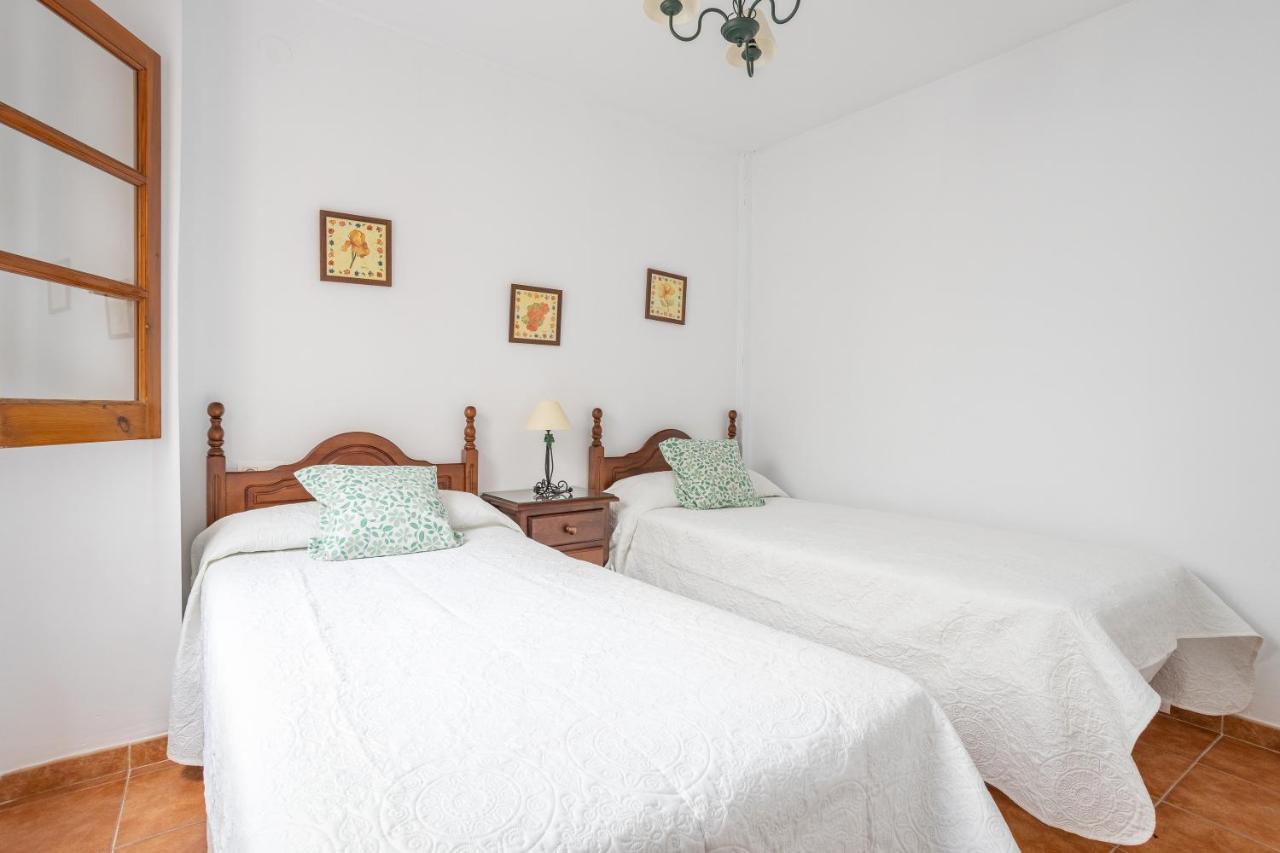 Apartment Nieves 2 Нерха Екстер'єр фото
